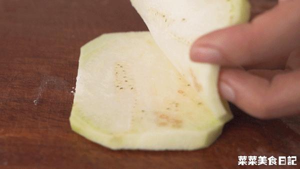 一口就爆浆好吃的停不下来,一口下去爆浆满满好吃到怀疑人生