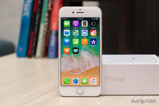 iphonese2遭曝光双面玻璃小屏机,目前最值得买的iphonese2