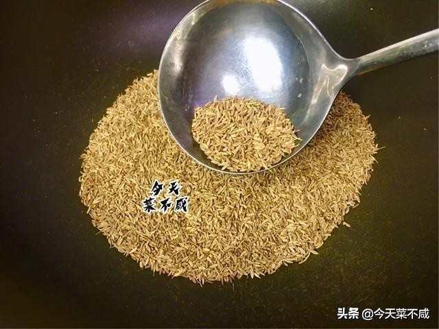 最地道的孜然羊肉,老北京孜然羊肉鲜香爽口焦香浓郁