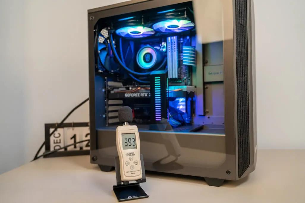 台式电脑开机噪音大嗡嗡响,电脑主机嗡嗡响不开机怎么办