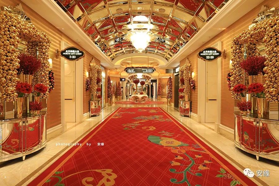 住进澳门的拉斯维加斯，打开“魔法盒”里活色生香的夜生活