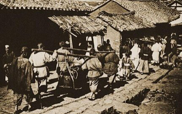 灵车去殡仪馆有什么讲究,出殡时灵车应该是单数吗