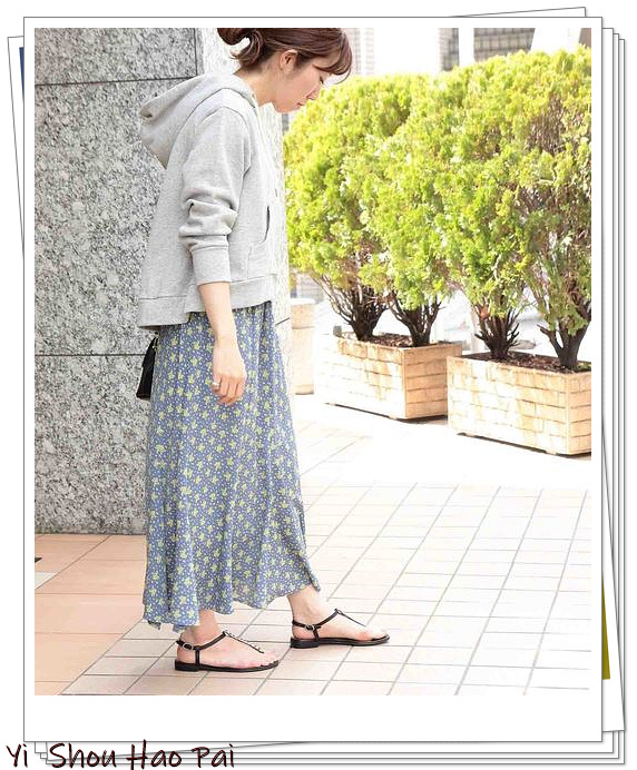 thombrowne灰色卫衣5码上身效果,灰色日系卫衣