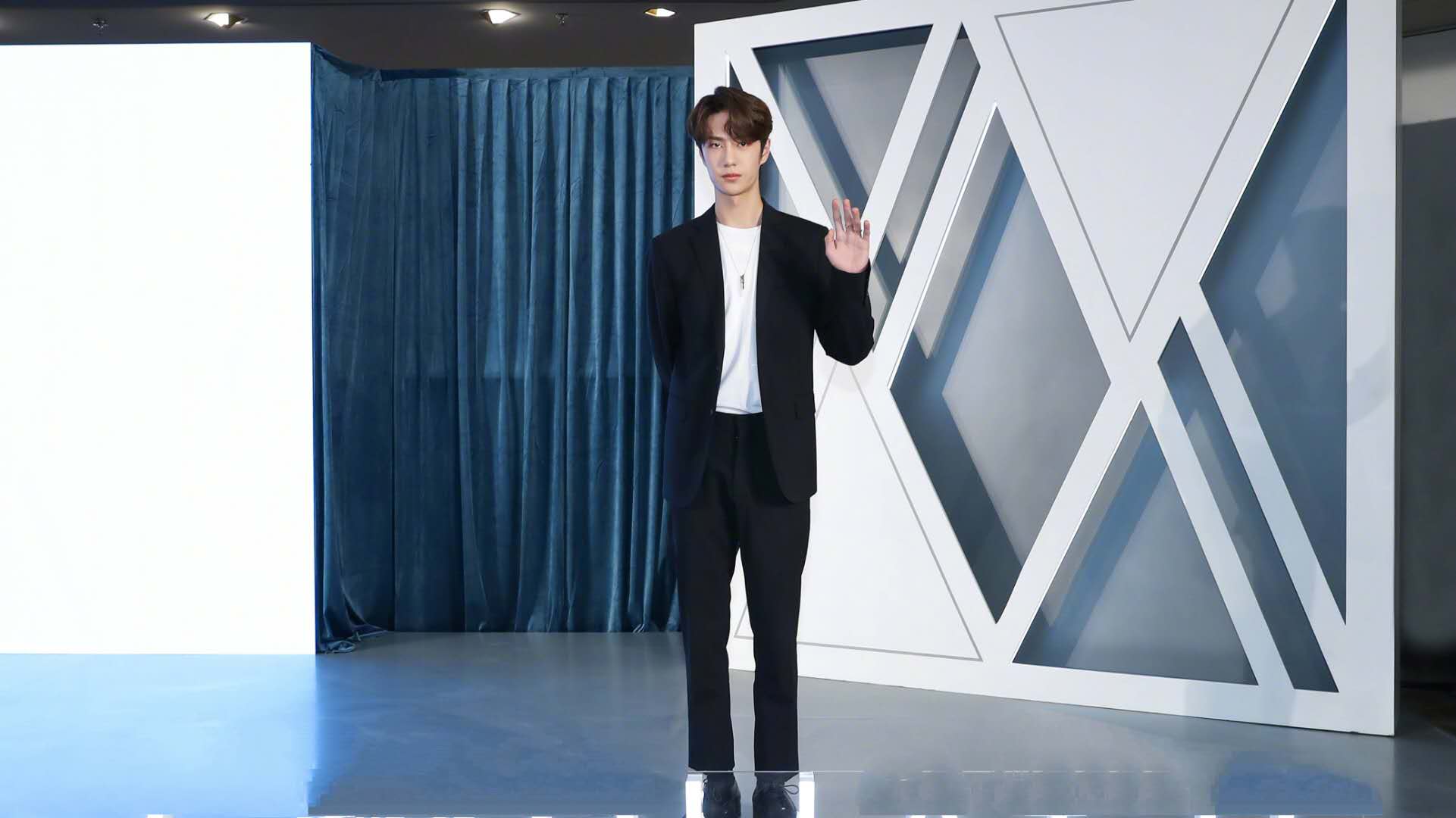 王一博肖战神秘嘉宾,肖战王一博空降