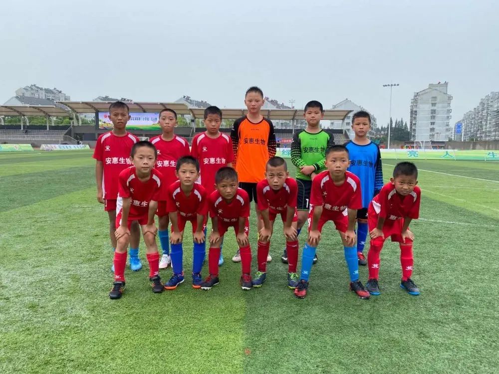 南通开发区小学足球比赛,江苏省南通市实验小学足球队