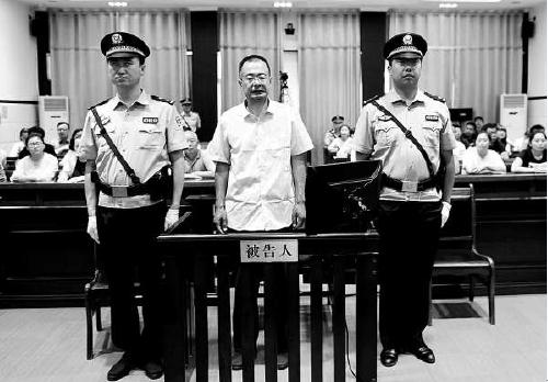 武威原市委副书记陶军锋（正厅级）：伪造双重身份，专门用来捞钱