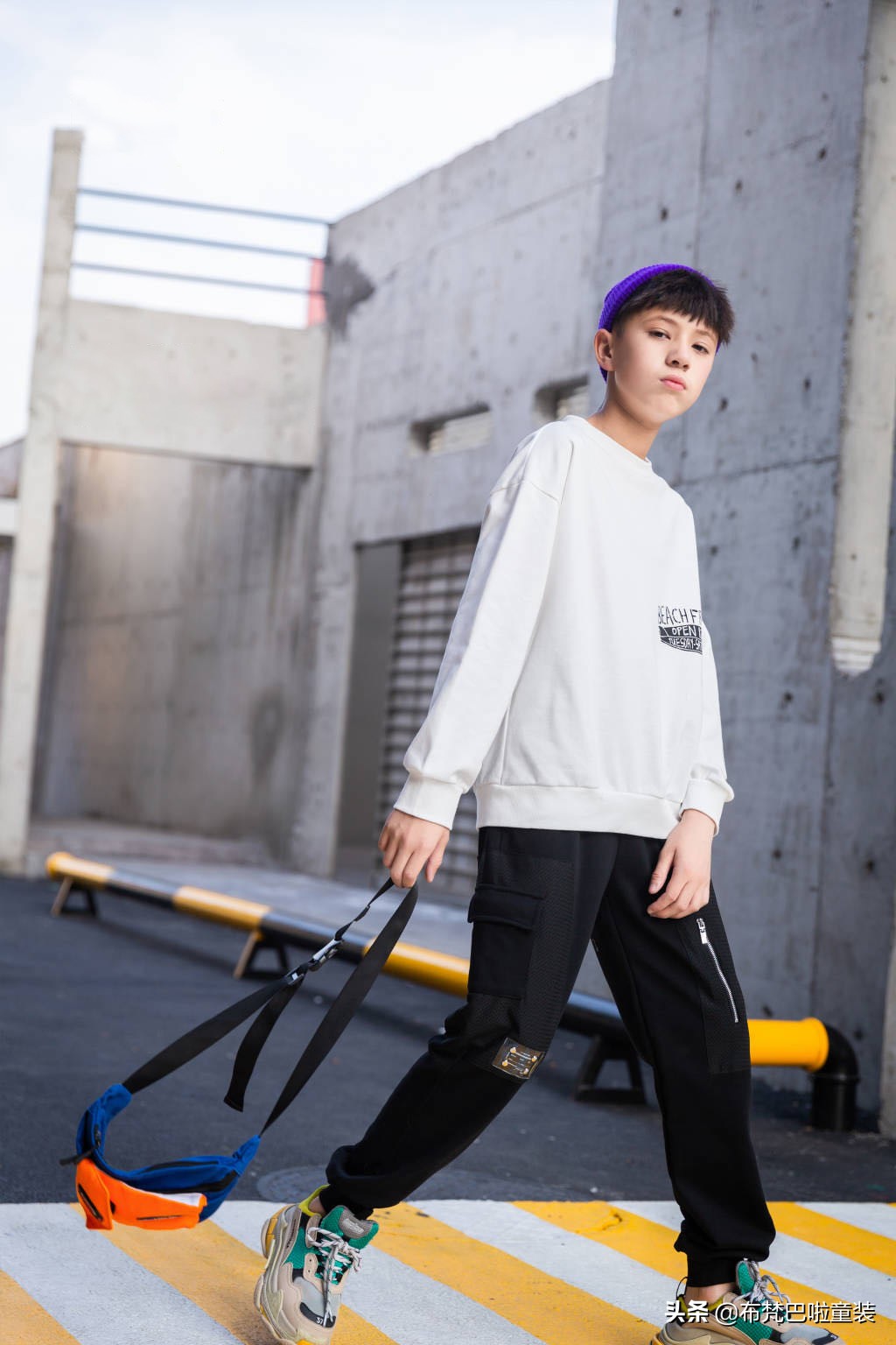 如何做一家高人气品牌折扣童装店,童装品牌折扣店经营方法