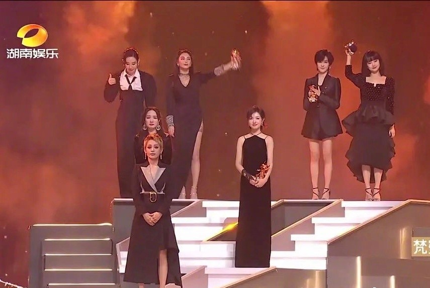 宁静回应万茜点赞,万茜赞宁静恶评事件