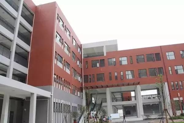 武汉最好10所高中,武汉前十名好学校