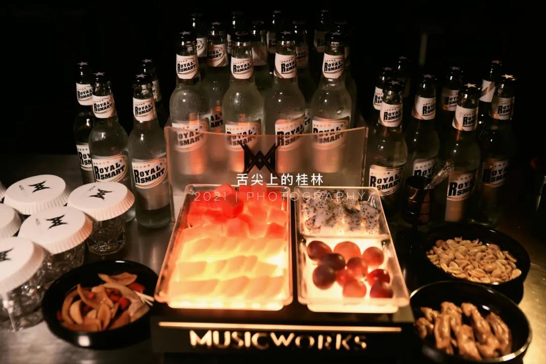 网红酒吧蹦迪卡点,极致氛围网红酒吧