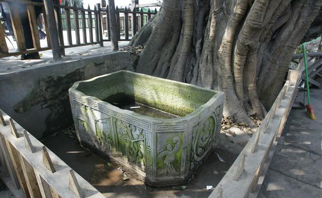 成都怎样去青城山都江堰,成都十大景点武侯祠