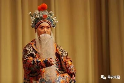 学京剧如何吊嗓子,想学京剧怎么保护嗓子