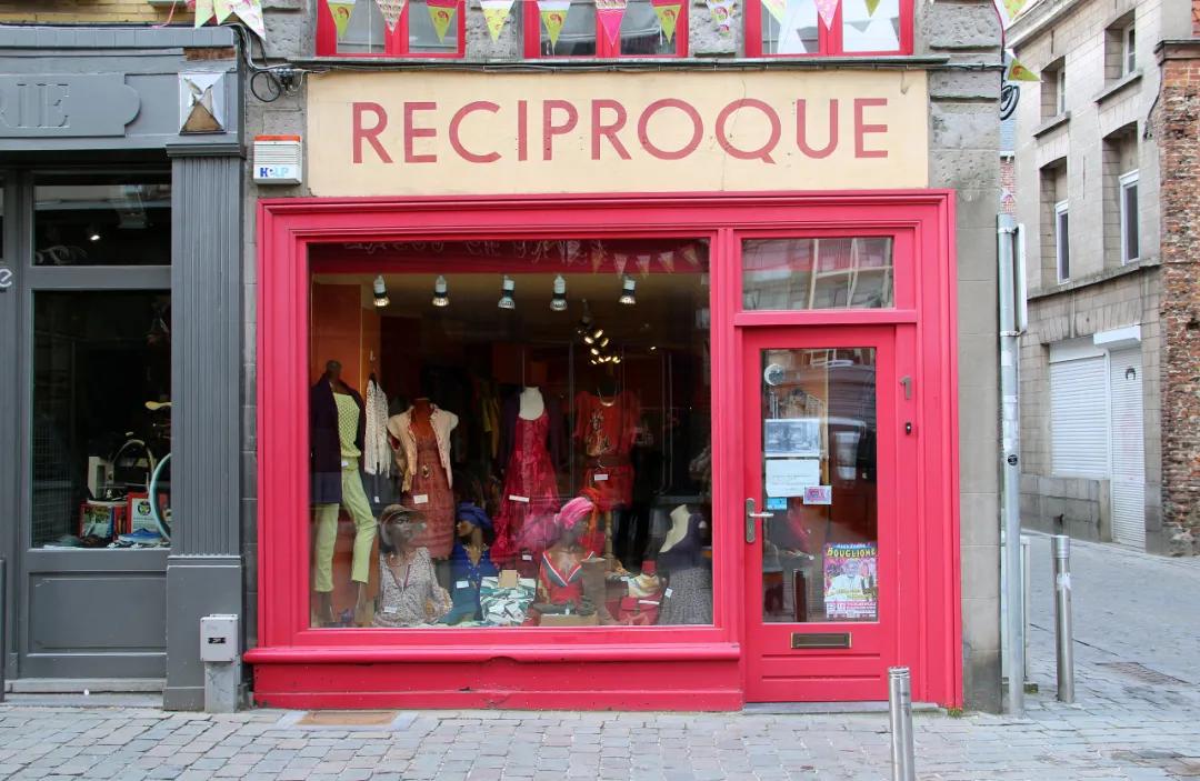 又一家顶级奢牌开咖啡店！花小钱买精致，竟然是喝得起的样子