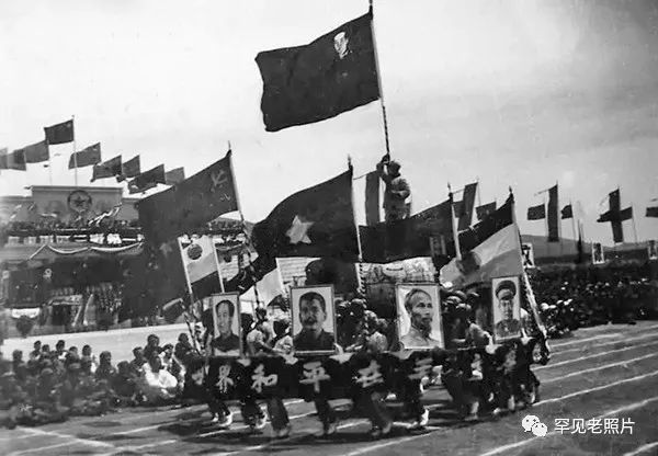 100年南京大桥绘画,南京红色100年