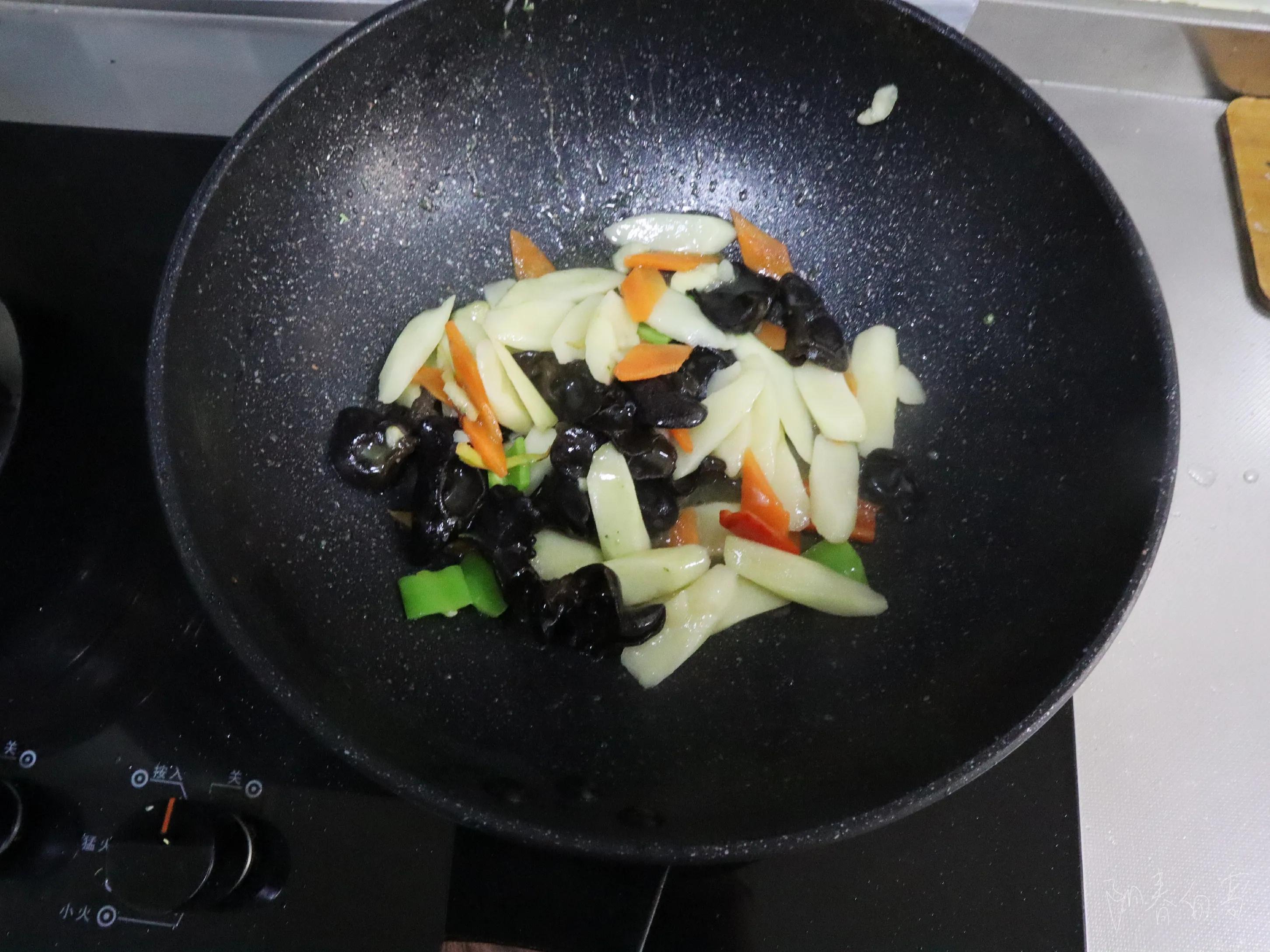 清炒山药荷兰豆山药买哪种,清炒山药选毛山药还是粉糯的