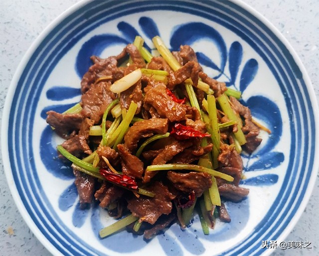 素炒牛肉最好吃的做法,夏季清淡营养炒牛肉的做法