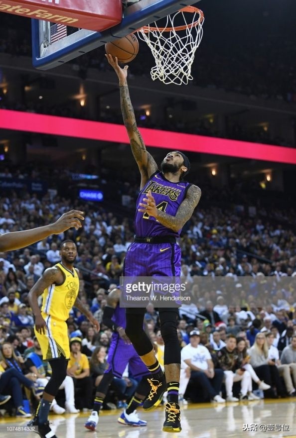 2018年圣诞大战詹姆斯穿的球鞋,2018年都有哪些经典球鞋