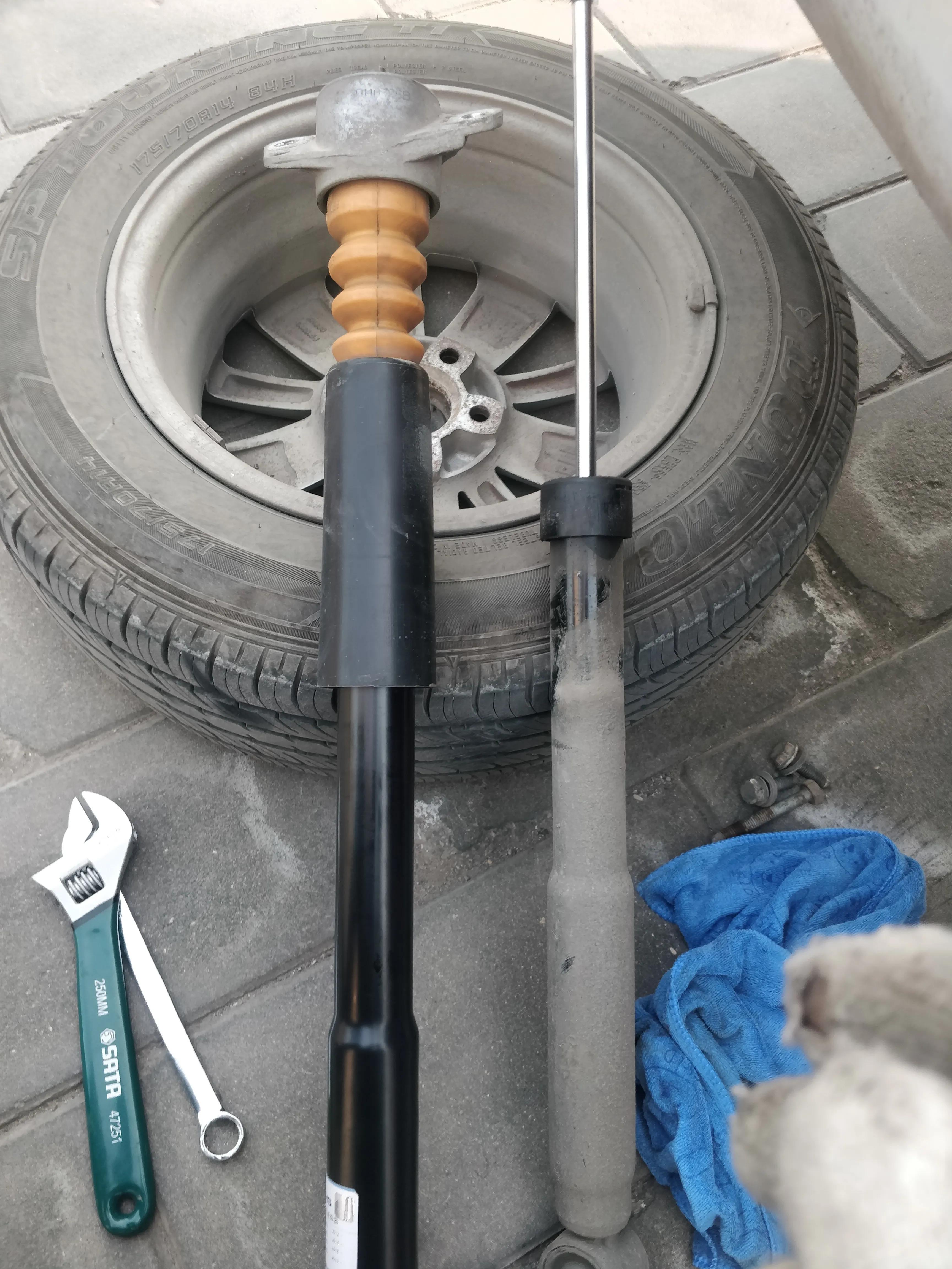 自己动手换汽车前减震器,卡罗拉自己动手换减震器