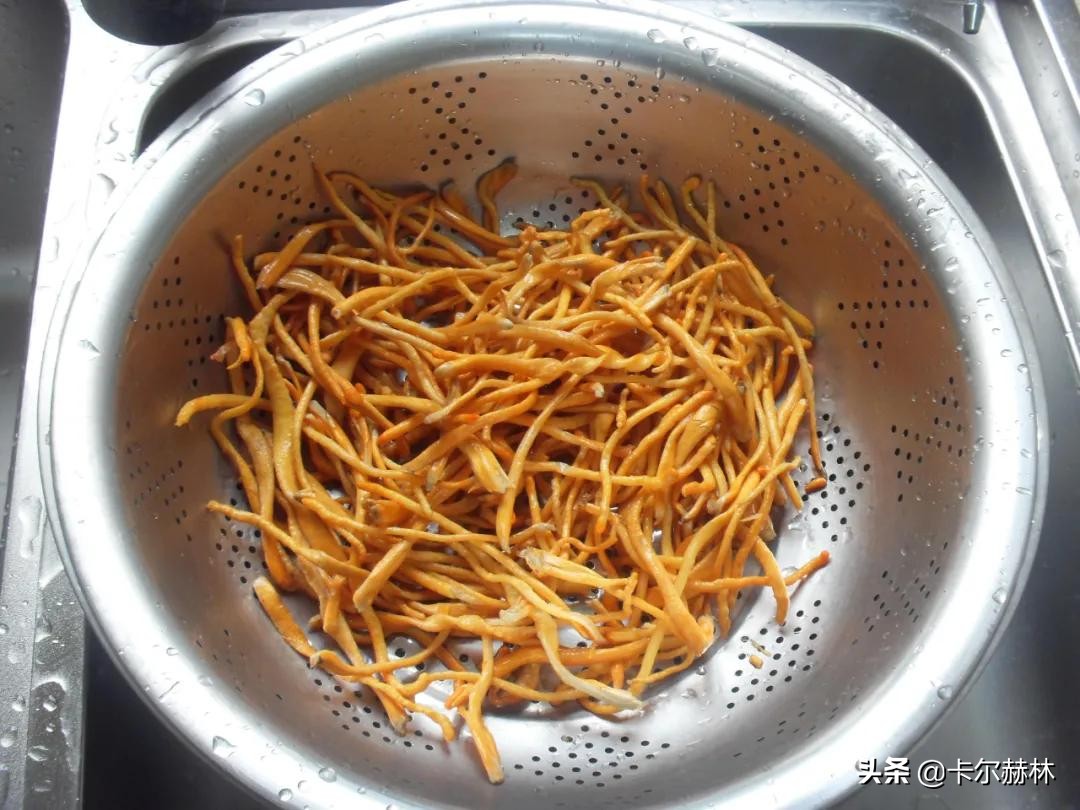 排骨山药冬虫草枸杞鸡汤,山药红枣枸杞虫草花排骨汤的做法