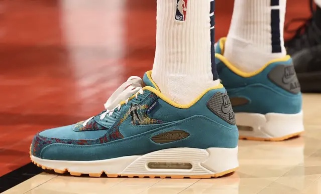 2019年nba全明星杜兰特上脚球鞋,杜兰特上脚的球鞋像靴子似的