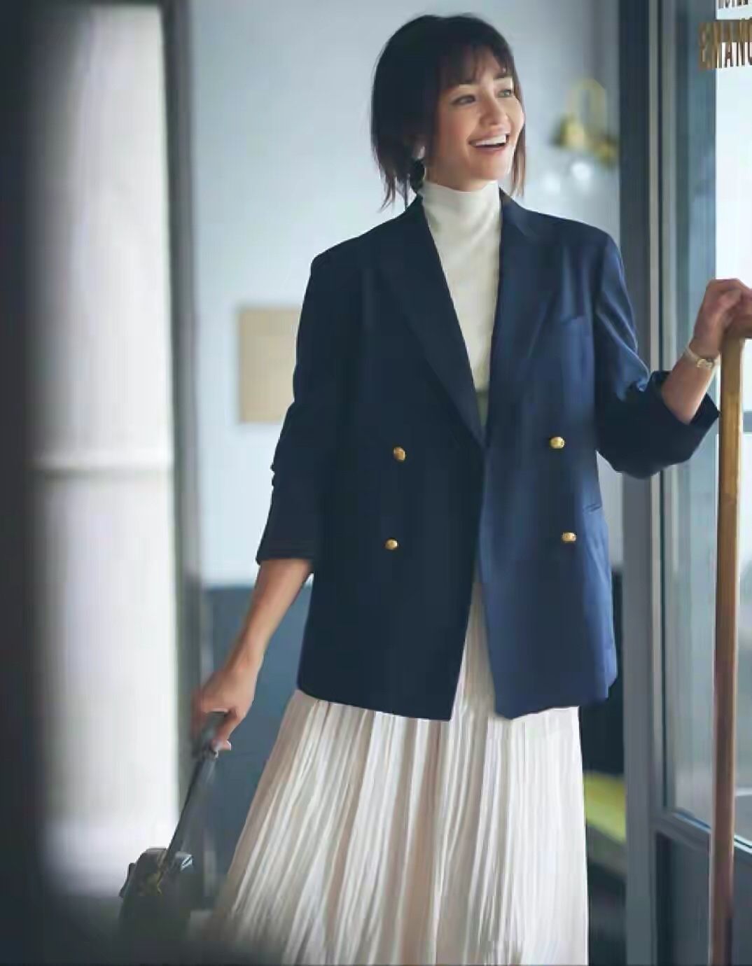 百褶裙西装外套搭配学院风,长款百褶裙搭配大衣怎么穿