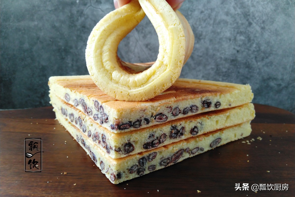 用电饼铛做简易红豆饼,红豆面食做法电饼铛