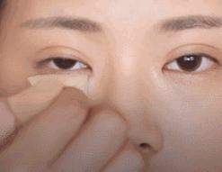 新手也能快速画好的日常眼妆,眼妆教程手把手教你画眼妆