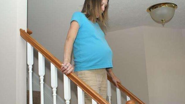 孕妈上厕所不方便，且容易导致胎儿缺氧，须牢记3个不要