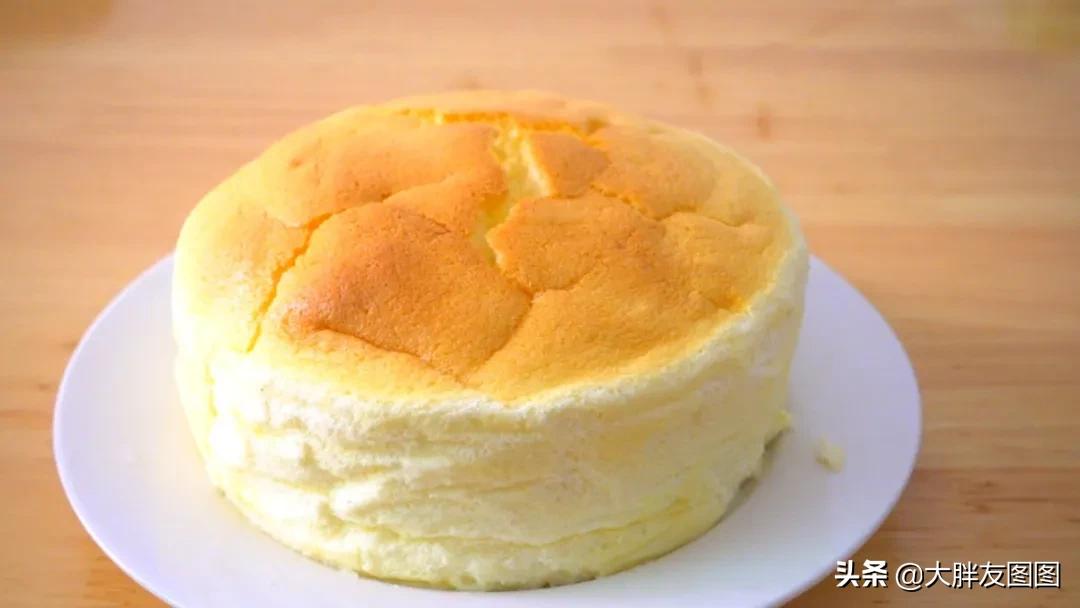 酸奶蛋糕制作教程零基础,比豆腐脑还嫩滑的酸奶蛋糕