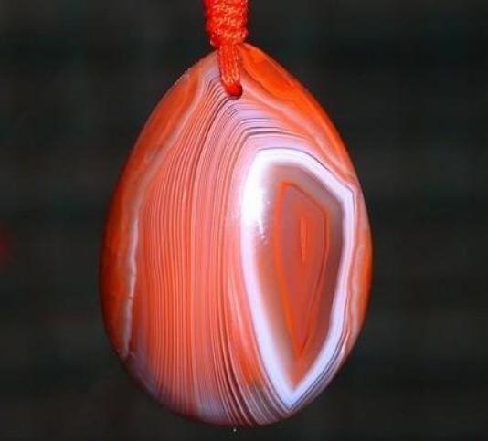 捡石头石英石和玉的区别的技巧图,捡石头怎么区别石英石与玉石