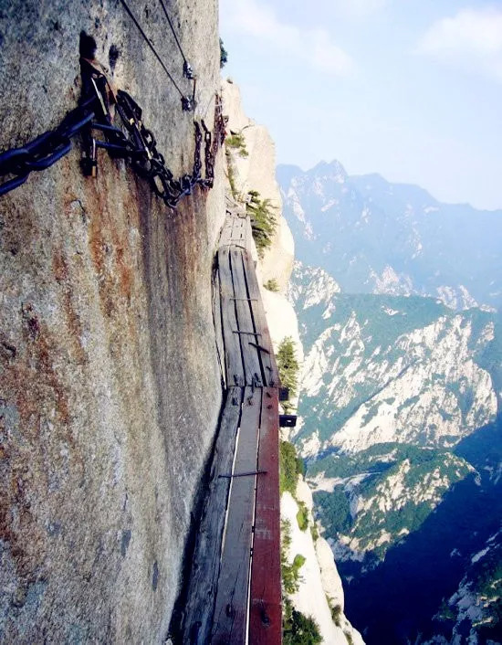 华山北峰到中峰都是险道吗,华山旅游必须走险道和栈道吗