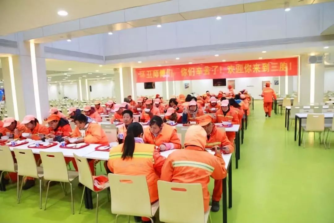 南京市三胞集团总部,南京新街口三胞集团