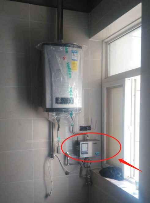 你还用这种水刷碗洗脸？也太可怜了