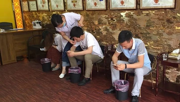 儿童鼻痒鼻塞鼻炎用什么喷剂,鼻腔缓解喷雾