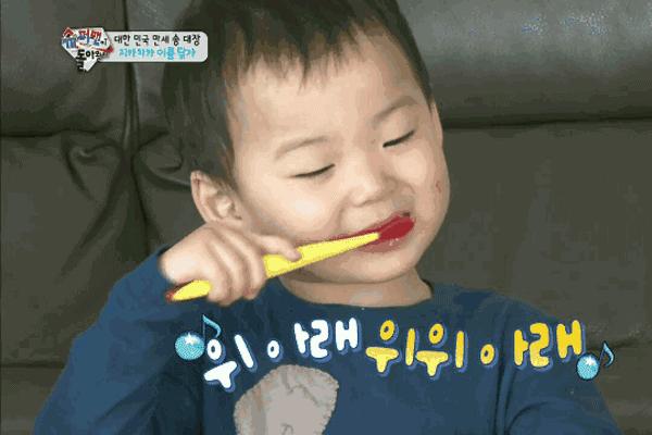 大s吃抗凝血剂美白视频,大s吃抗凝血剂美白多少钱