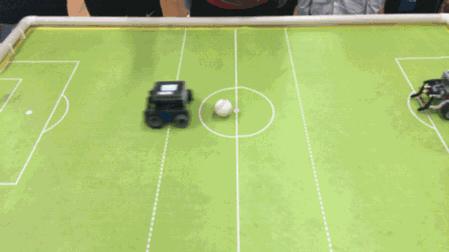 机器人团队激烈角逐,工业机器人团队比赛