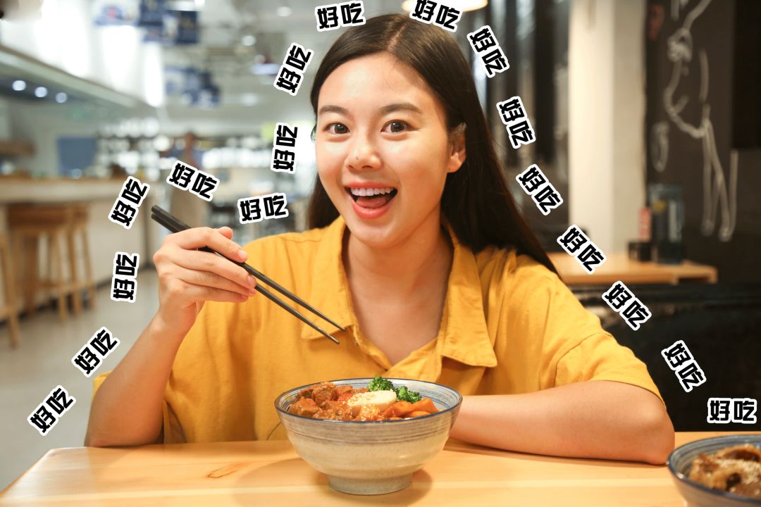 青岛这家进口海鲜店，竟把工厂开到了食客眼前？用自助价格吃怀石品质！