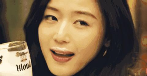 嘴唇干裂？世界最昂贵“液体钻石”，恢复水润，告别唇部细纹！