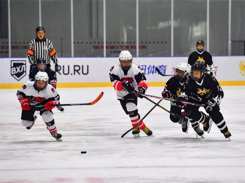 2018北汽新能源杯,北汽杯冰球联赛