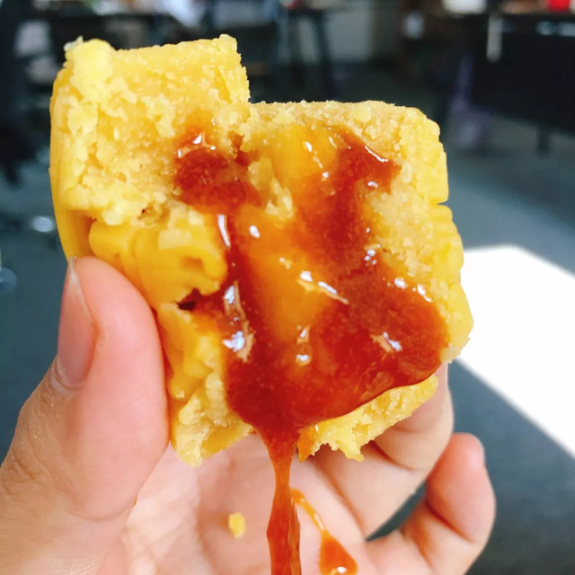 榴莲冰皮月饼正宗,榴莲冰皮月饼一下吃6个