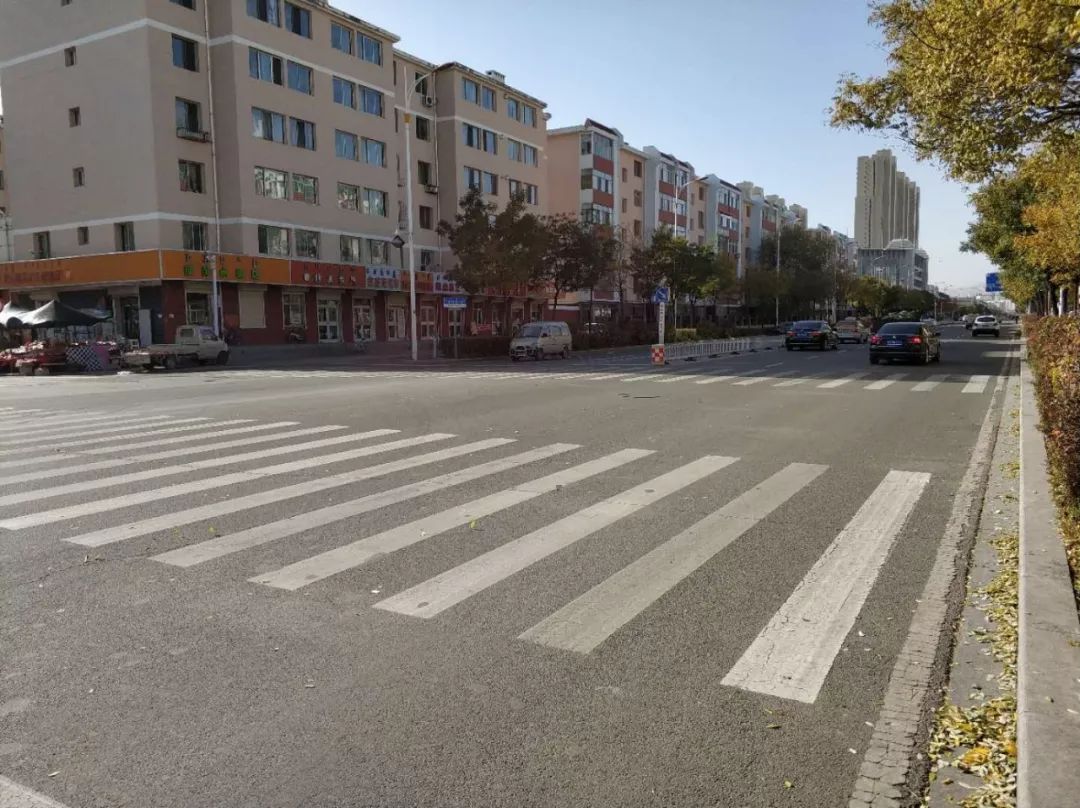 包头十字路口,包头十字路口街景
