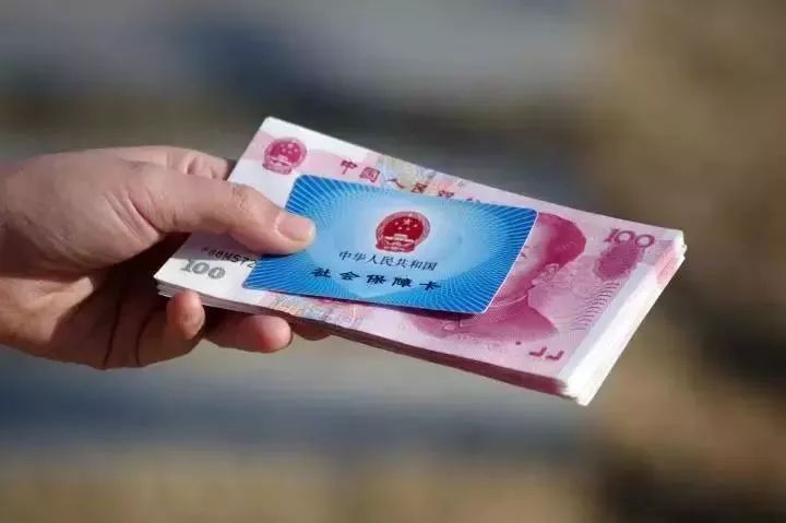 医保卡丢了怎么办挂失,医保卡丢了可以去银行补办挂失吗