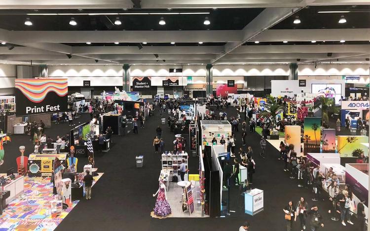 从打印机字体到手机上的PS，Adobe36年里都赶上了哪些变化？｜好奇心商业史