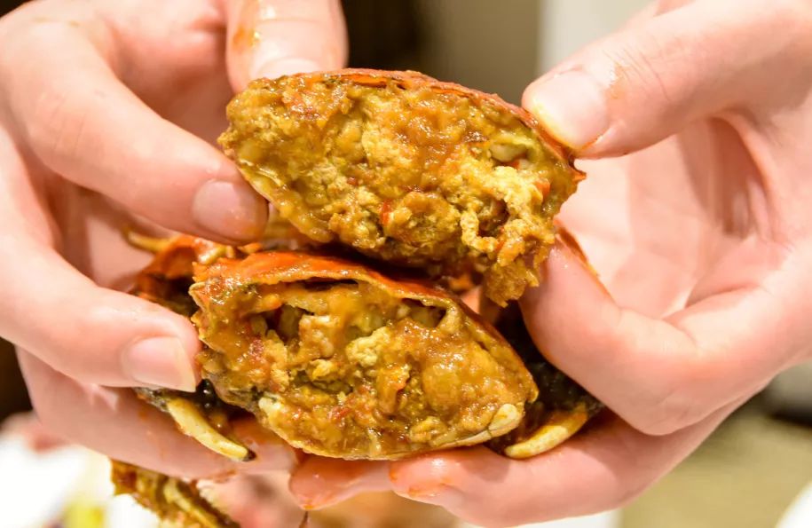 ¥138/位——80年历史！淮海路传奇花园酒店半自助午餐！海鲜刺身蟹菜畅吃，羊排乳鸽任选诚意满分！