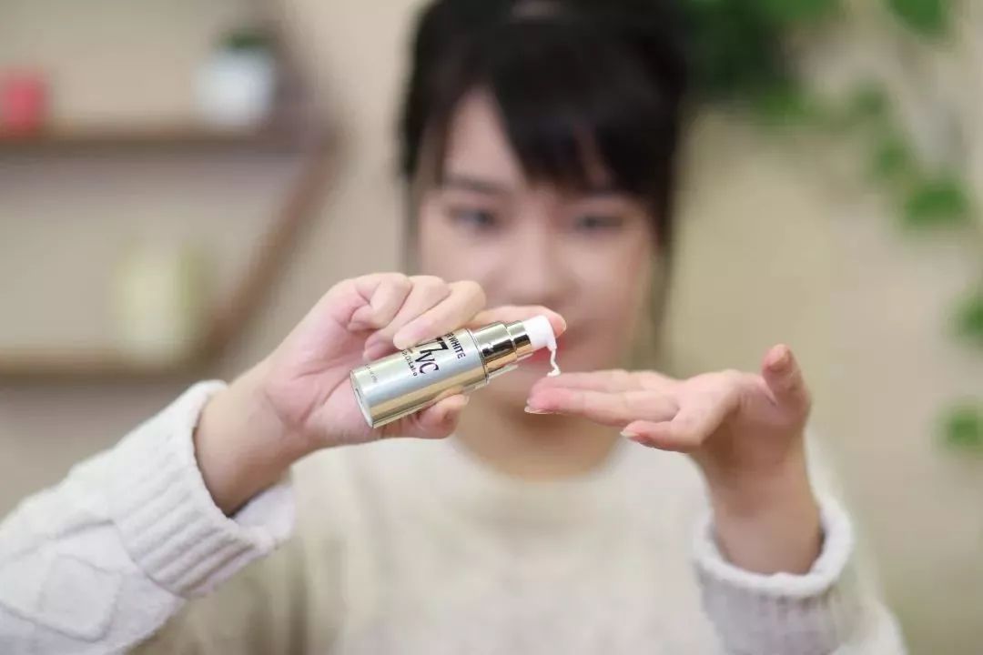 护肤解密如何将光变成美肤利器,护肤真的有所谓的手法吗