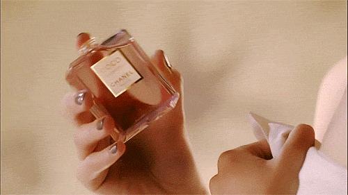 香奈儿经典款香水图片及价格,100多的香奈儿香水是真的吗