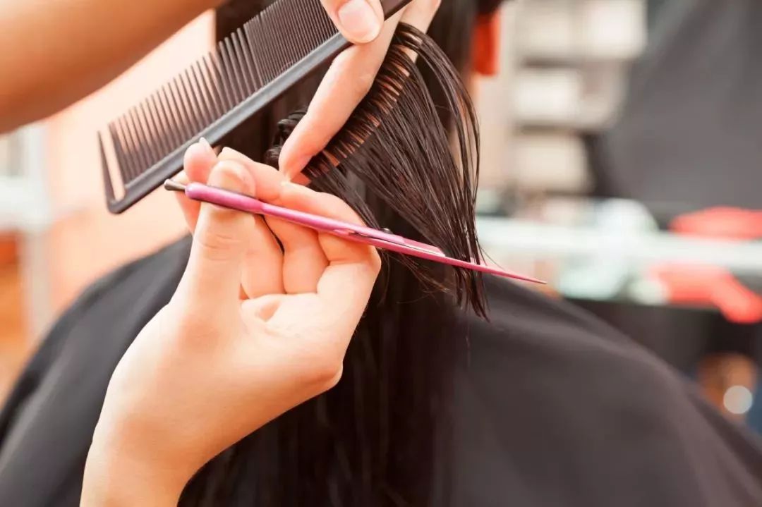 白头发拔一根长10根的说法正确吗,白发真的是拔一根掉三根吗