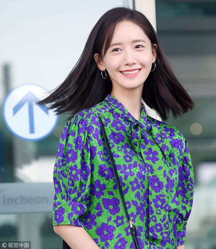 脖子为什么会有一道杠,脖子上出现几道杠会得什么病