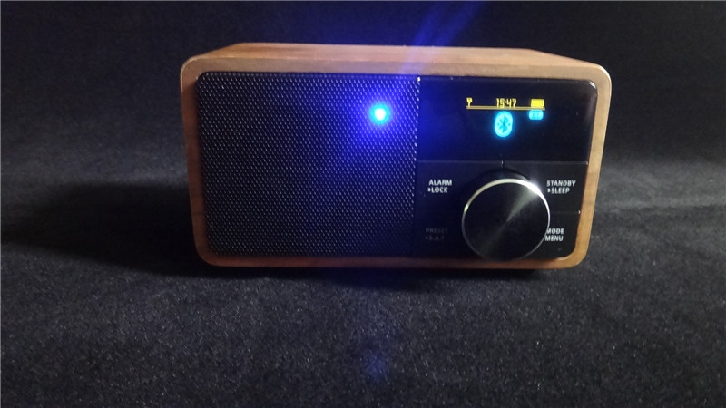 山进海顿迷你音箱收音机柔曼细音浸入耳