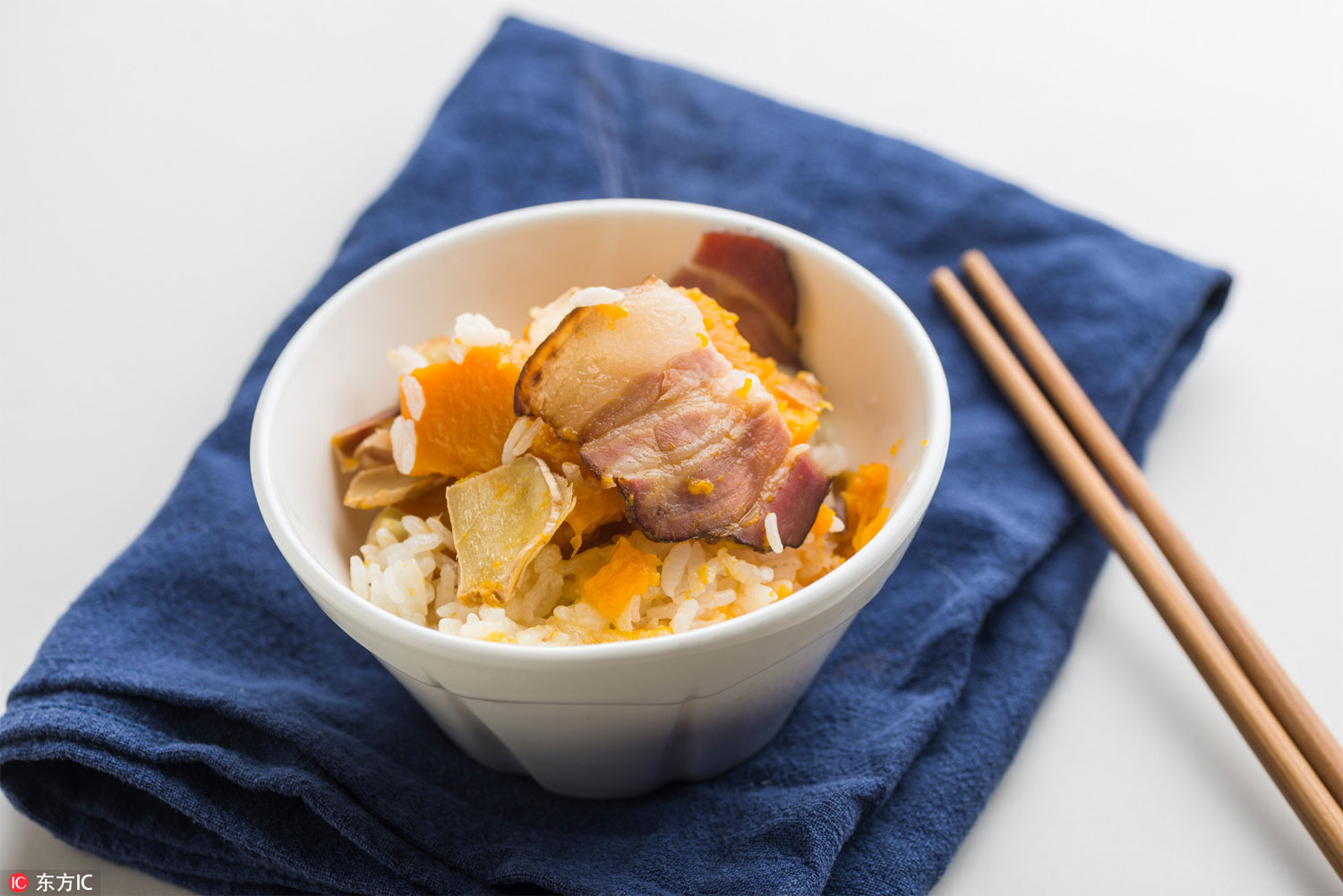 萌瓜万圣趴！餐桌请南瓜当主角，快来安排一下